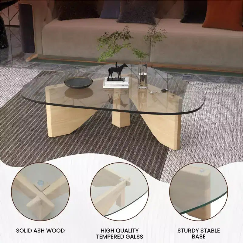 Table Basse Collection avec Plateau en Verre Triangulaire et Base en Frêne Brillant pour la Maison, le Salon, le Bureau